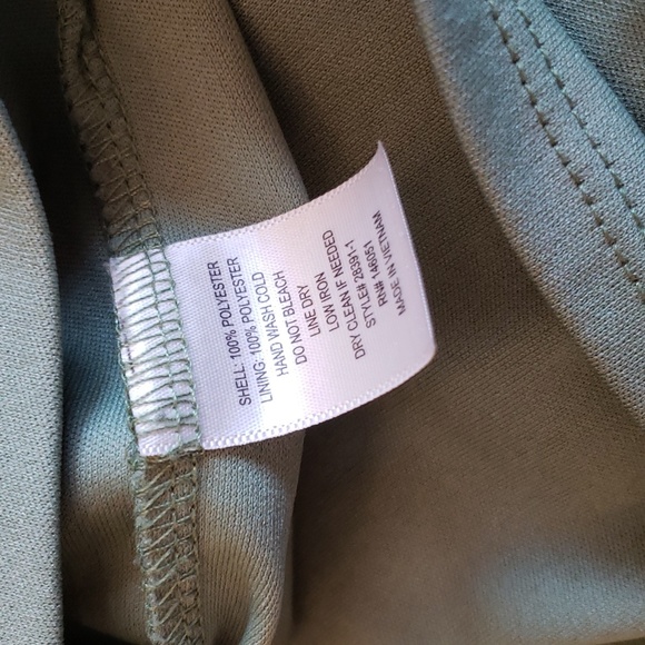 Montreau Green ruffle 3/4  sleeve Top Size M - Picture 11 of 11